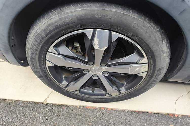 Used Peugeot 4008 2018 350THP Elite Edition Left Front Wheel Hub