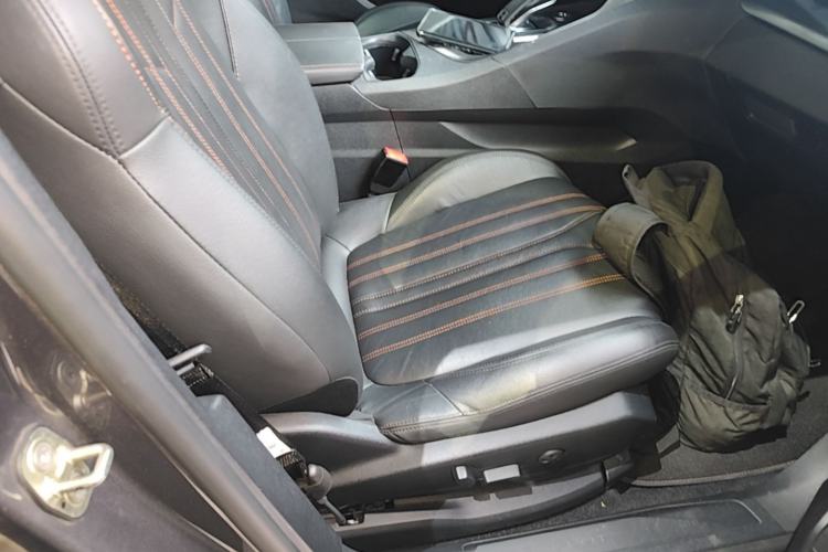 Used Peugeot 4008 2018 350THP Elite Edition Right Front Seat