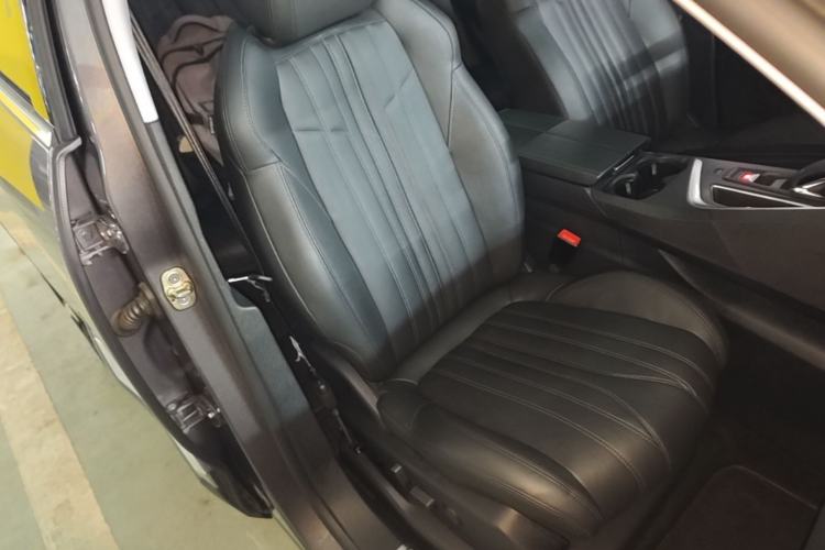 Used Peugeot 4008 2018 350THP Luxury Edition Right Front Seat