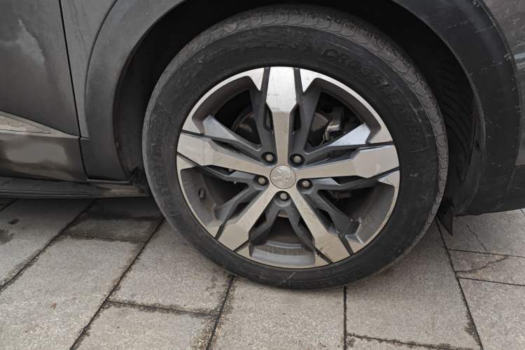 Used Peugeot 4008 2018 350THP Luxury Edition Right Front Wheel Hub