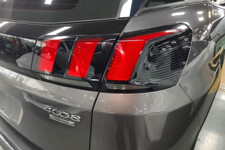 Used Peugeot 4008 2018 350THP Elite Edition Right Rear Taillight