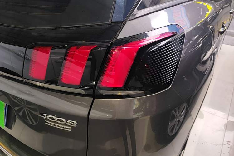 Used Peugeot 4008 2018 350THP Elite Edition Right Rear Taillight
