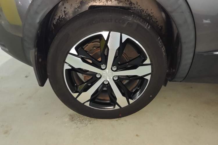 Used Peugeot 4008 2018 350THP Luxury Edition Right Rear Wheel Hub