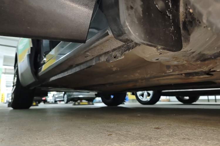 Used Peugeot 4008 2018 350THP Luxury Edition Right Side Sill