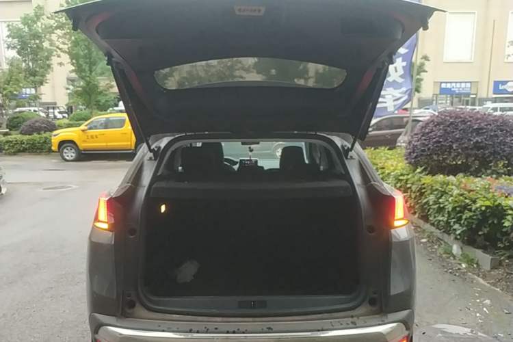 Used Peugeot 4008 2018 350THP Elite Edition Trunk
