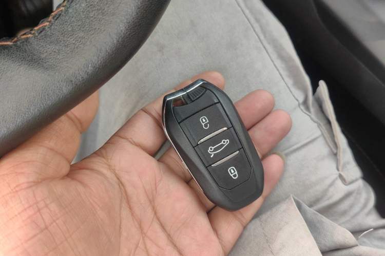 Used Peugeot 4008 2018 350THP Elite Edition Vehicle Key