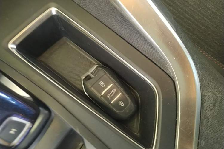 Used Peugeot 4008 2018 350THP Elite Edition Vehicle Key