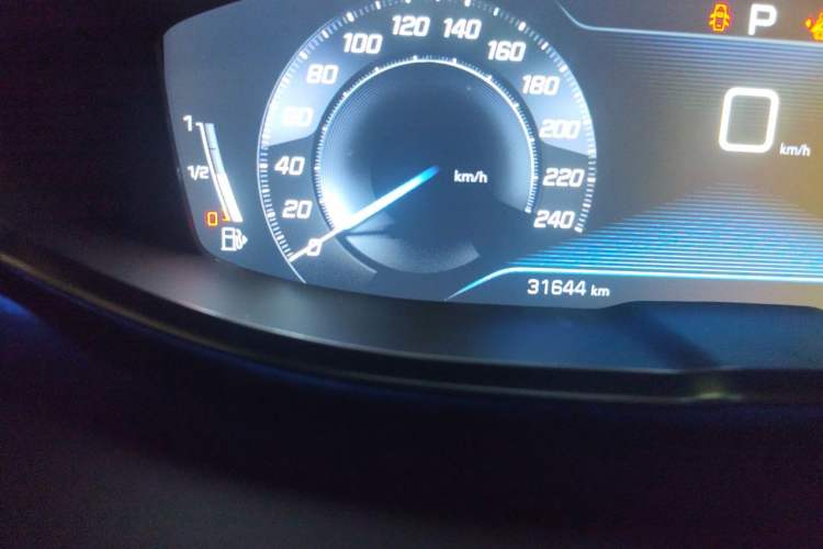 Used Peugeot 4008 2018 350THP Elite Edition Odometer Close Up