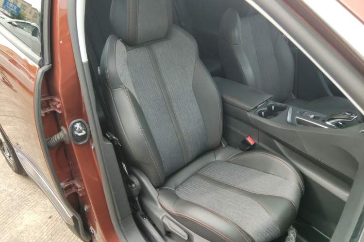 Used Peugeot 4008 2018 380THP Elite Edition Right Front Seat