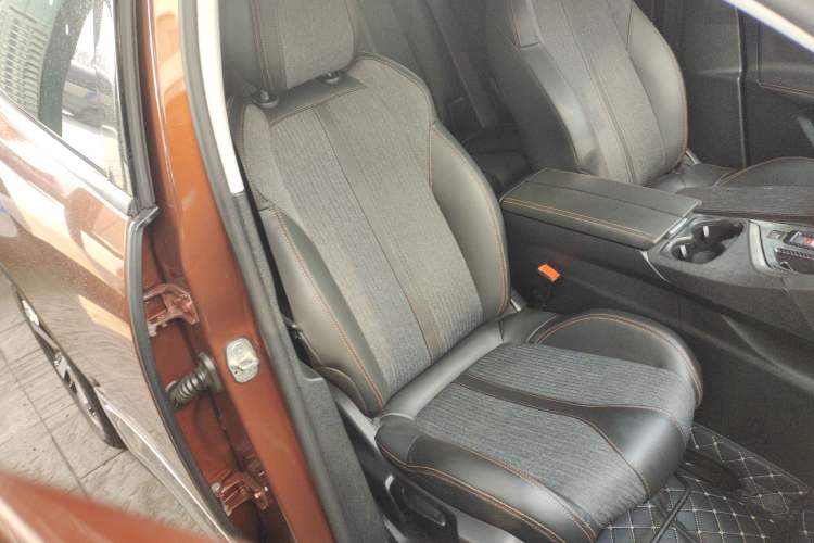 Used Peugeot 4008 2018 380THP Elite Edition Right Front Seat