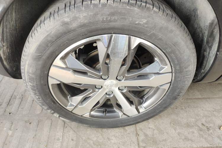 Used Peugeot 4008 2018 380THP Elite Edition Right Rear Wheel Hub