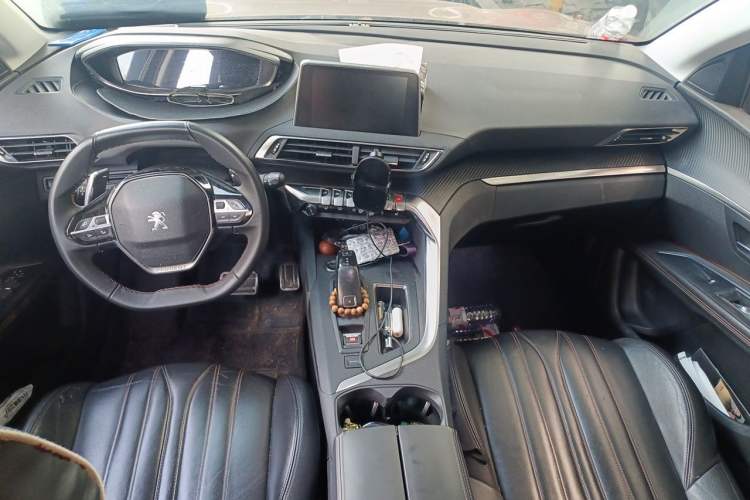 Used Peugeot 4008 2018 350THP Elite Edition Center Console