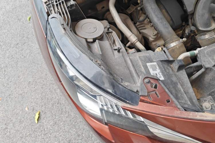 Used Peugeot 4008 2018 350THP Elite Edition Right Front Headlight