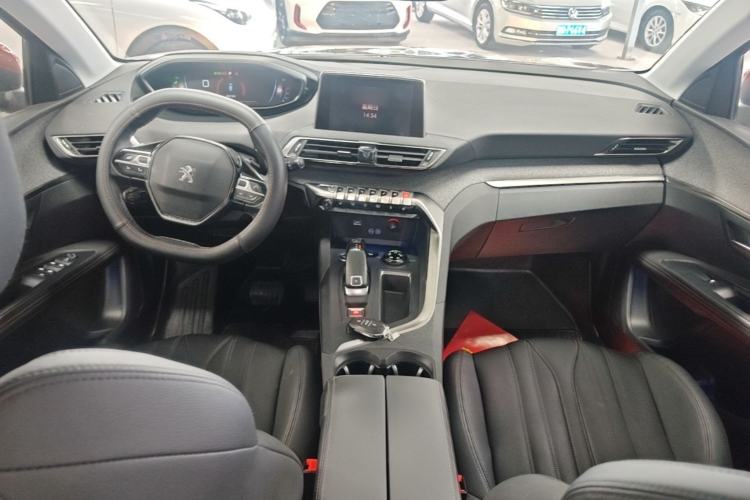 Used Peugeot 4008 2018 350THP Luxury Edition Center Console