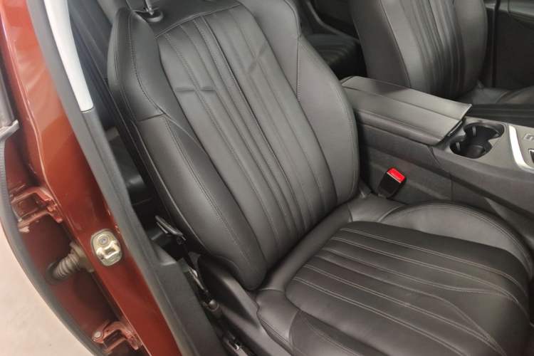 Used Peugeot 4008 2018 350THP Luxury Edition Right Front Seat