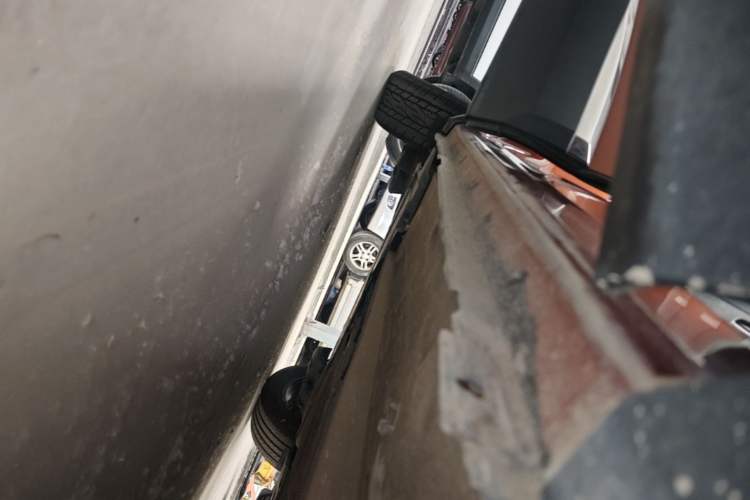 Used Peugeot 4008 2018 350THP Luxury Edition Right Side Sill