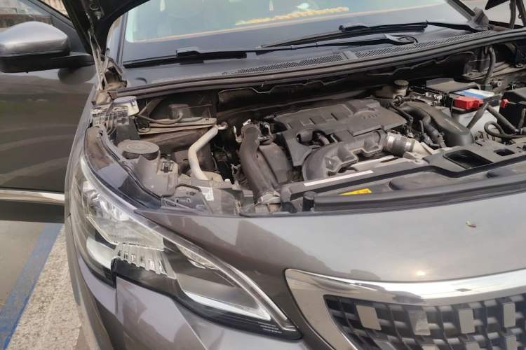 Used Peugeot 4008 2018 350THP Elite Edition Engine Bay Right