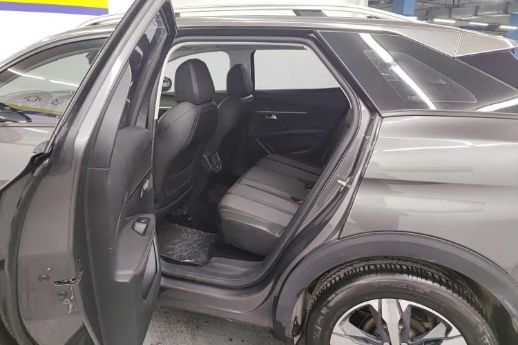 Used Peugeot 4008 2018 350THP Elite Edition Left Rear Seat