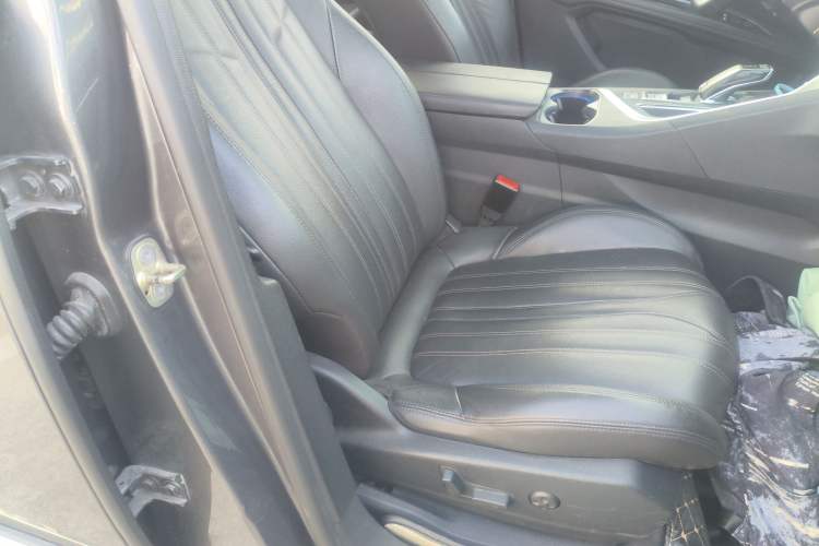 Used Peugeot 4008 2018 380THP Luxury Edition Right Front Seat