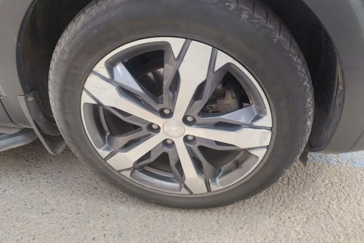 Used Peugeot 4008 2018 350THP Elite Edition Right Front Wheel Hub