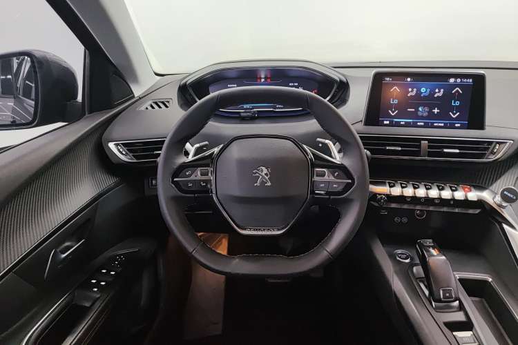 Used Peugeot 4008 2018 350THP Elite Edition Steering Wheel
