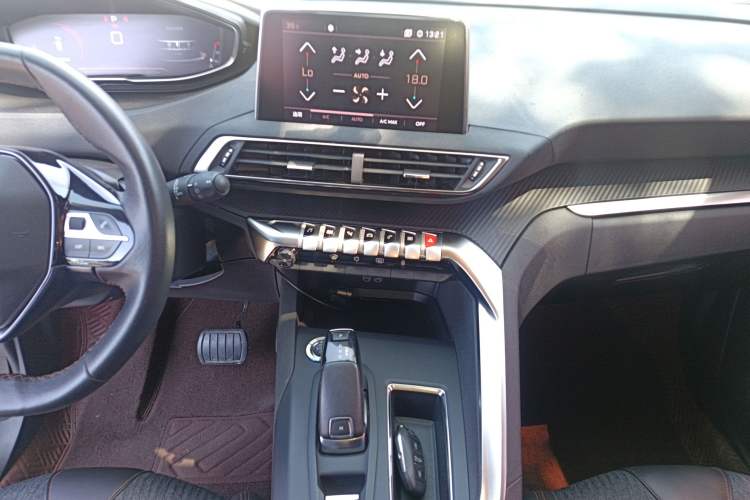 Used Peugeot 4008 2018 350THP Elite Edition Audio And AC Panel