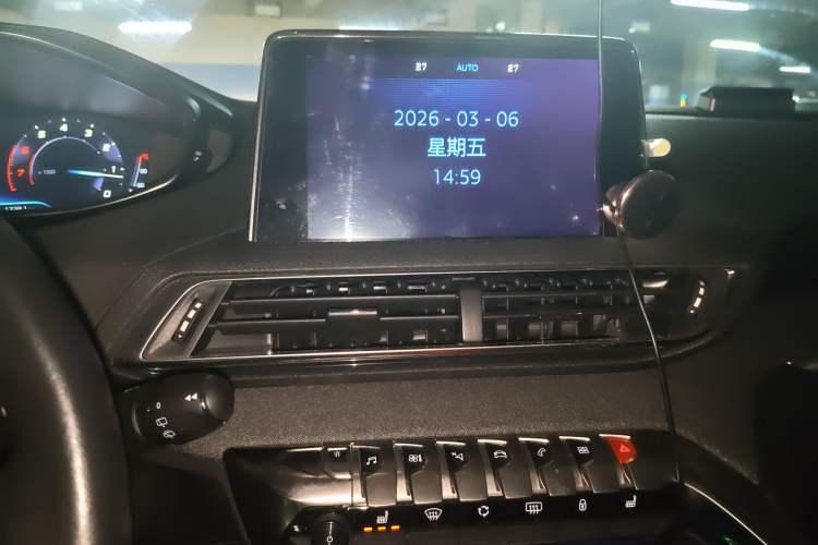 Used Peugeot 4008 2018 350THP Luxury Edition Audio And AC Panel