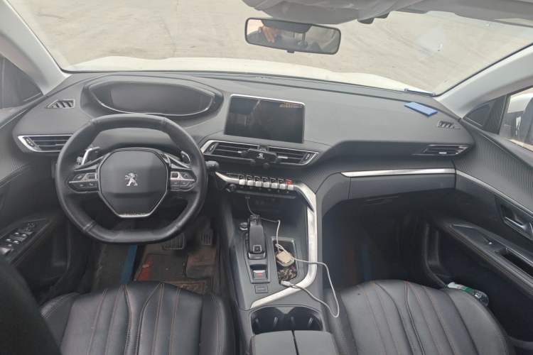 Used Peugeot 4008 2018 350THP Elite Edition Center Console
