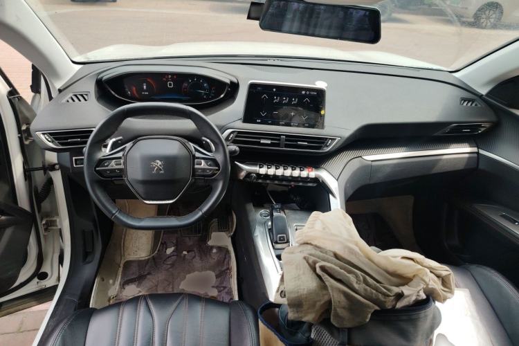 Used Peugeot 4008 2018 350THP Elite Edition Center Console