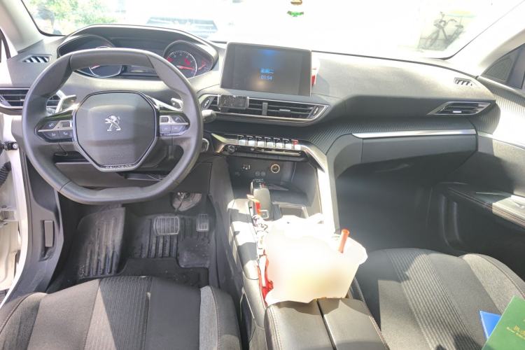 Used Peugeot 4008 2018 350THP Comfort Edition Center Console