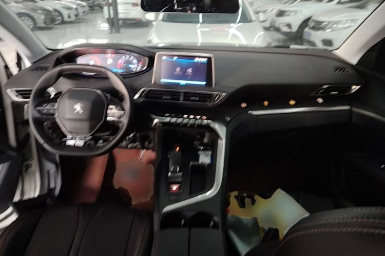 Used Peugeot 4008 2018 350THP Elite Edition Center Console