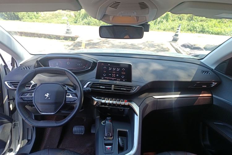 Used Peugeot 4008 2018 350THP Elite Edition Center Console