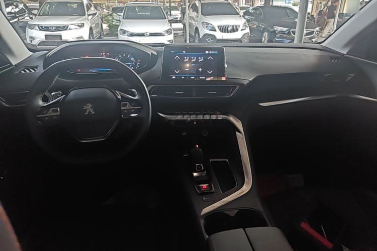 Used Peugeot 4008 2018 350THP Elite Edition Center Console