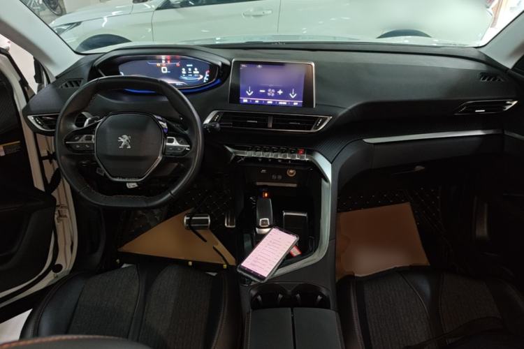Used Peugeot 4008 2018 350THP Elite Edition Center Console