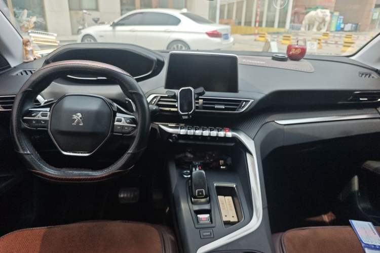 Used Peugeot 4008 2018 350THP Elite Edition Center Console