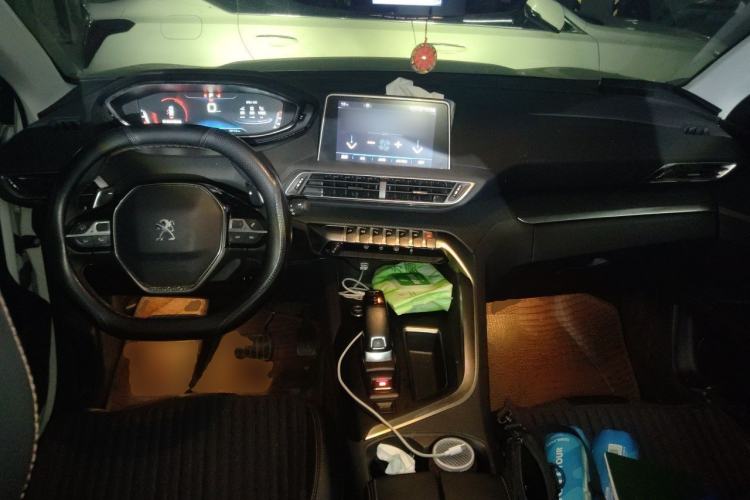 Used Peugeot 4008 2018 350THP Elite Edition Center Console