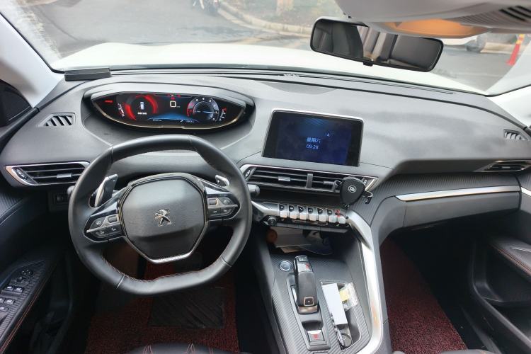 Used Peugeot 4008 2018 350THP Elite Edition Center Console