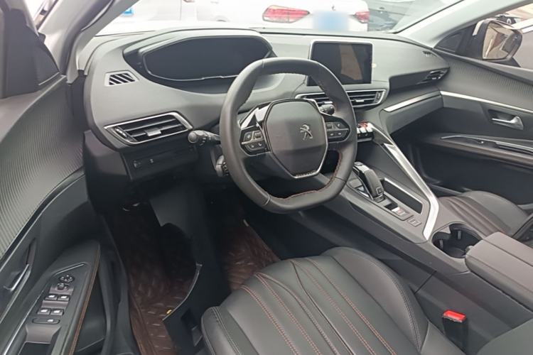 Used Peugeot 4008 2018 350THP Elite Edition Center Console