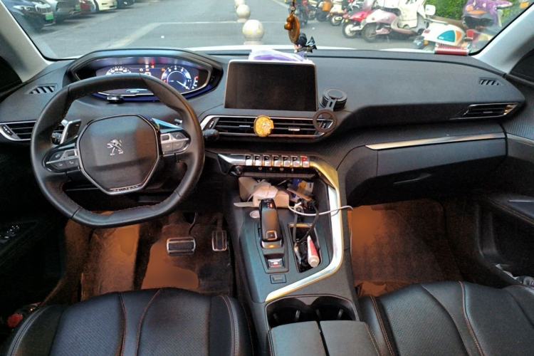 Used Peugeot 4008 2018 350THP Elite Edition Center Console