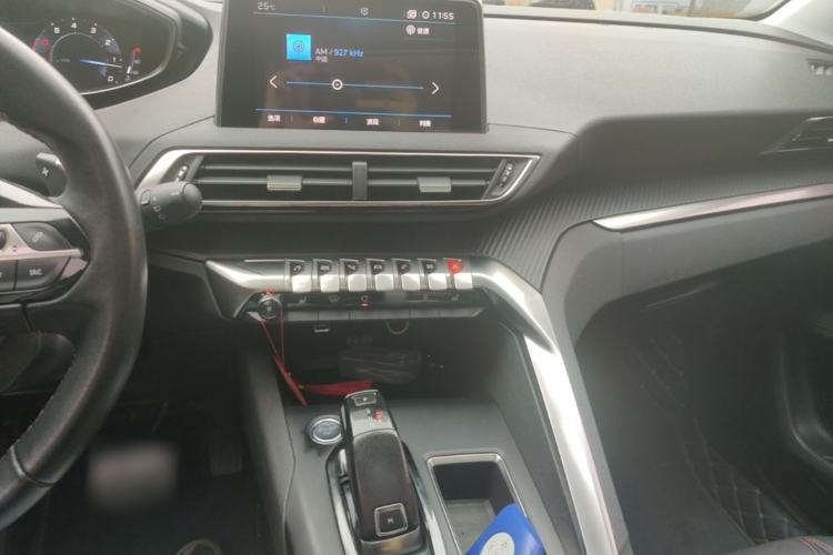 Used Peugeot 4008 2018 350THP Elite Edition Center Console