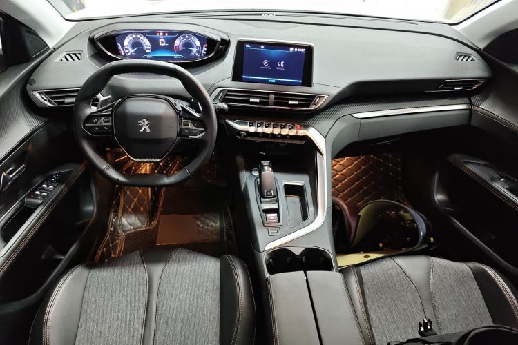 Used Peugeot 4008 2018 350THP Elite Edition Center Console