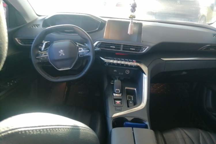 Used Peugeot 4008 2018 350THP Elite Edition Center Console
