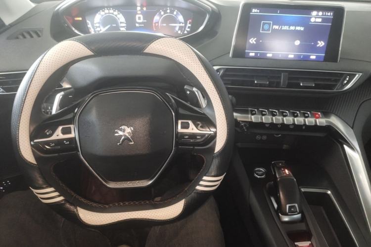Used Peugeot 4008 2018 350THP Elite Edition Center Console