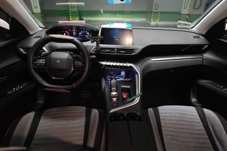 Used Peugeot 4008 2018 350THP Elite Edition Center Console