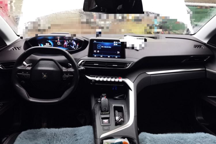Used Peugeot 4008 2018 350THP Elite Edition Center Console