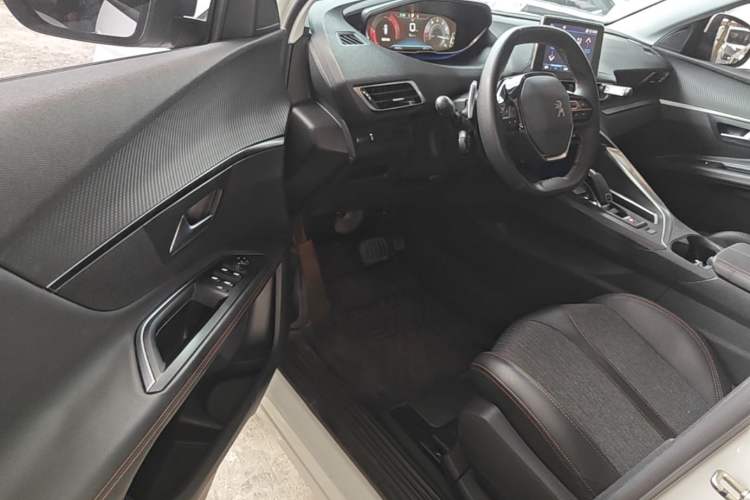 Used Peugeot 4008 2018 350THP Elite Edition Driver Seat