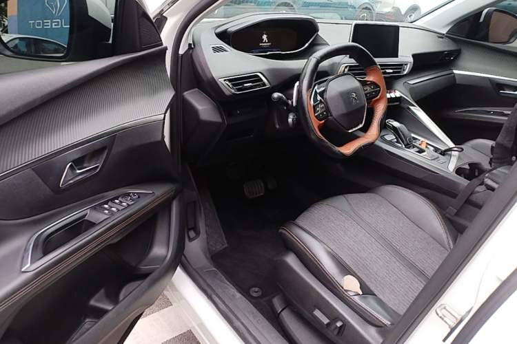 Used Peugeot 4008 2018 350THP Elite Edition Driver Seat