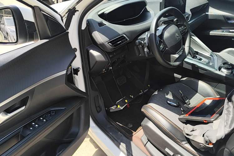 Used Peugeot 4008 2018 380THP Elite Edition Driver Seat
