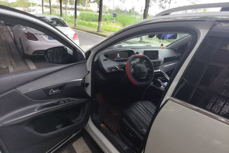 Used Peugeot 4008 2018 350THP Luxury Edition Driver Seat