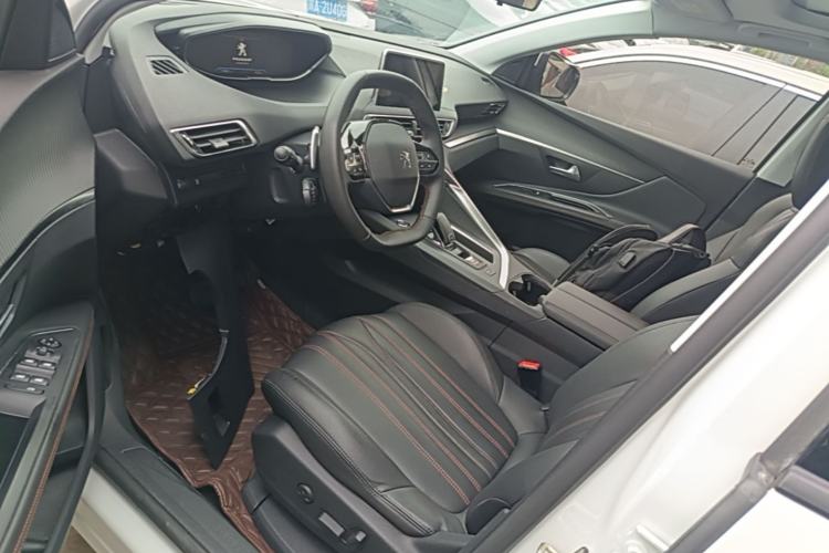 Used Peugeot 4008 2018 350THP Elite Edition Driver Seat